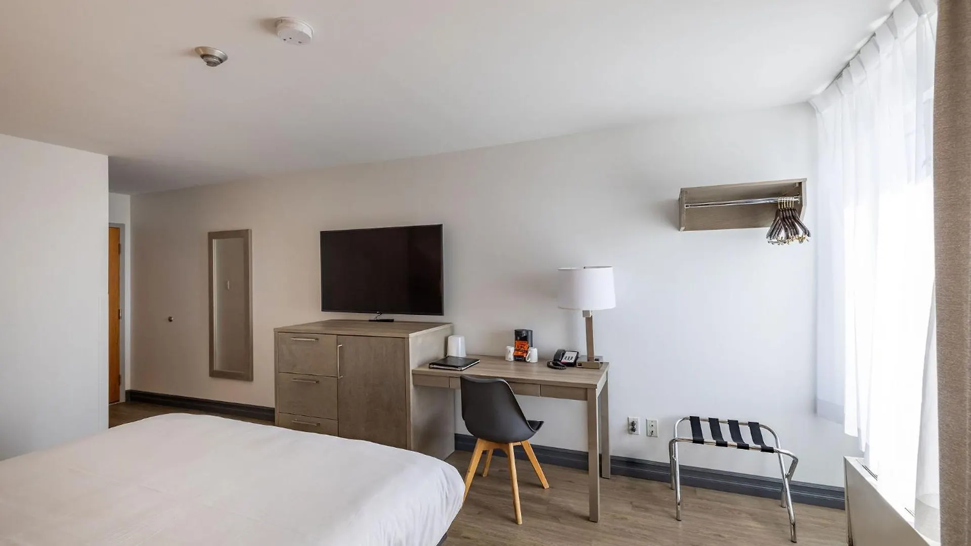 Repotel Aeroport Quebec 2*, Québec Kanada