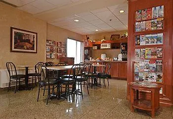 Repotel Aeroport Quebec 2*, Québec Kanada